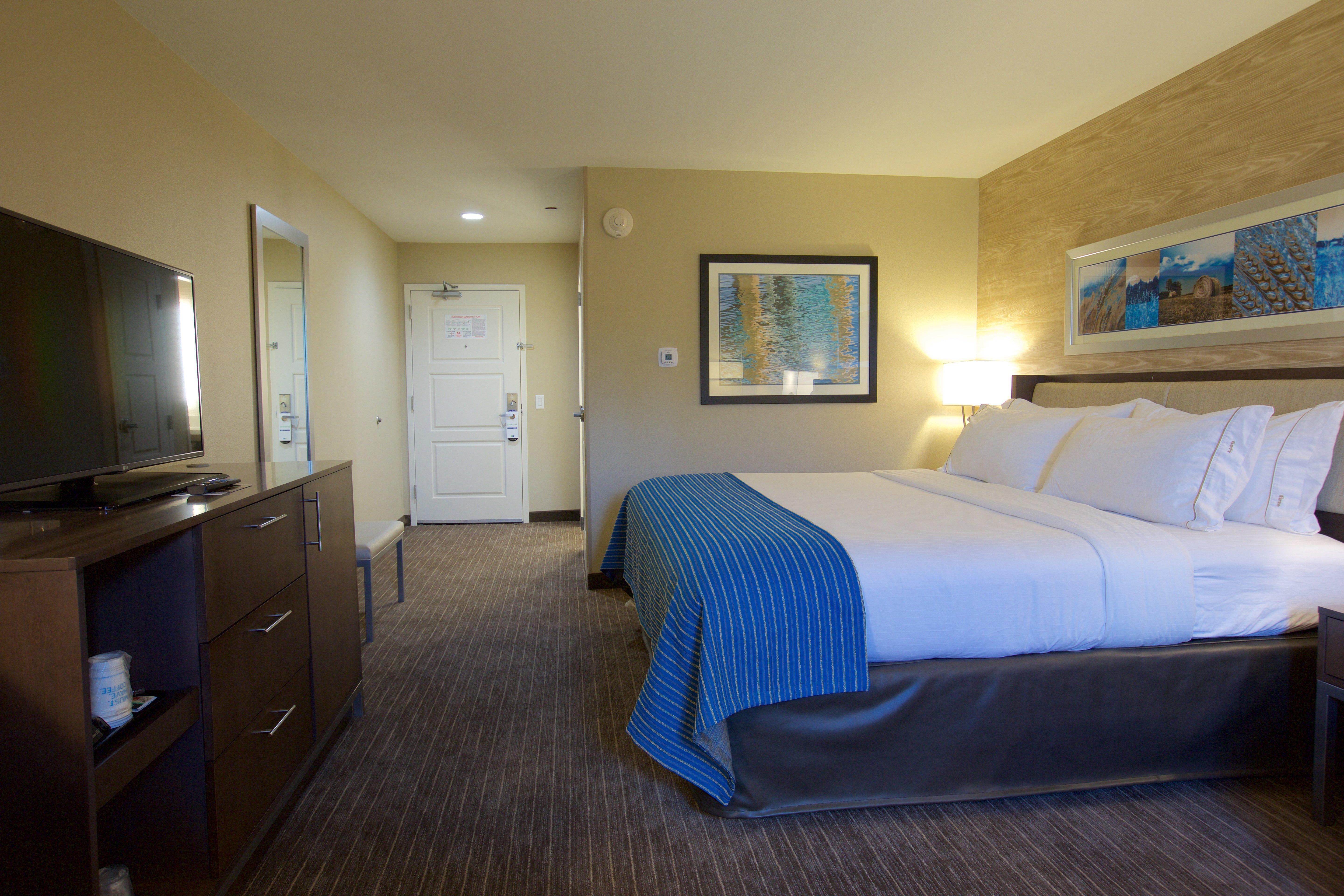 Holiday Inn Express Fargo Sw I94 Medical Center, An Ihg Hotel Buitenkant foto