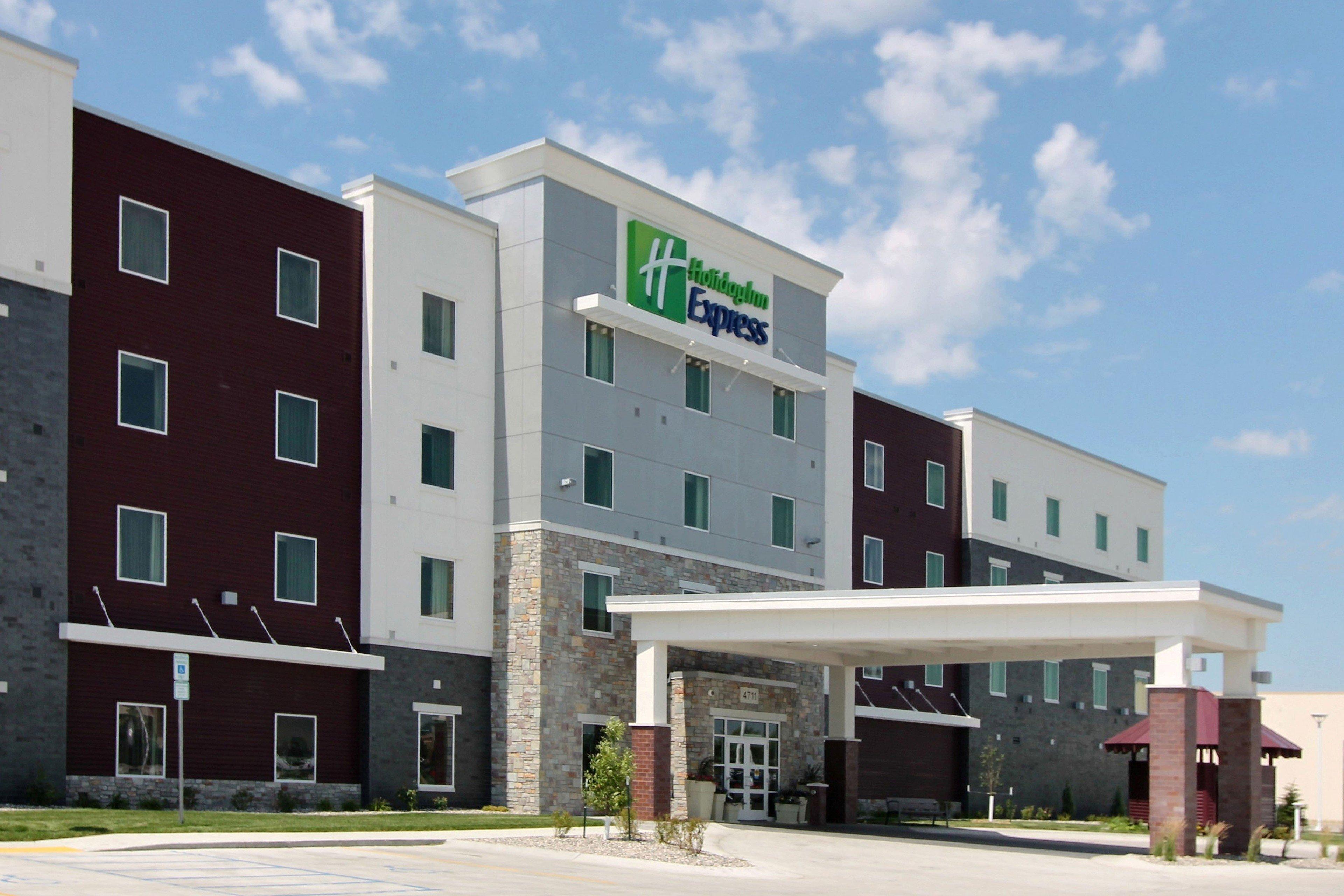 Holiday Inn Express Fargo Sw I94 Medical Center, An Ihg Hotel Buitenkant foto