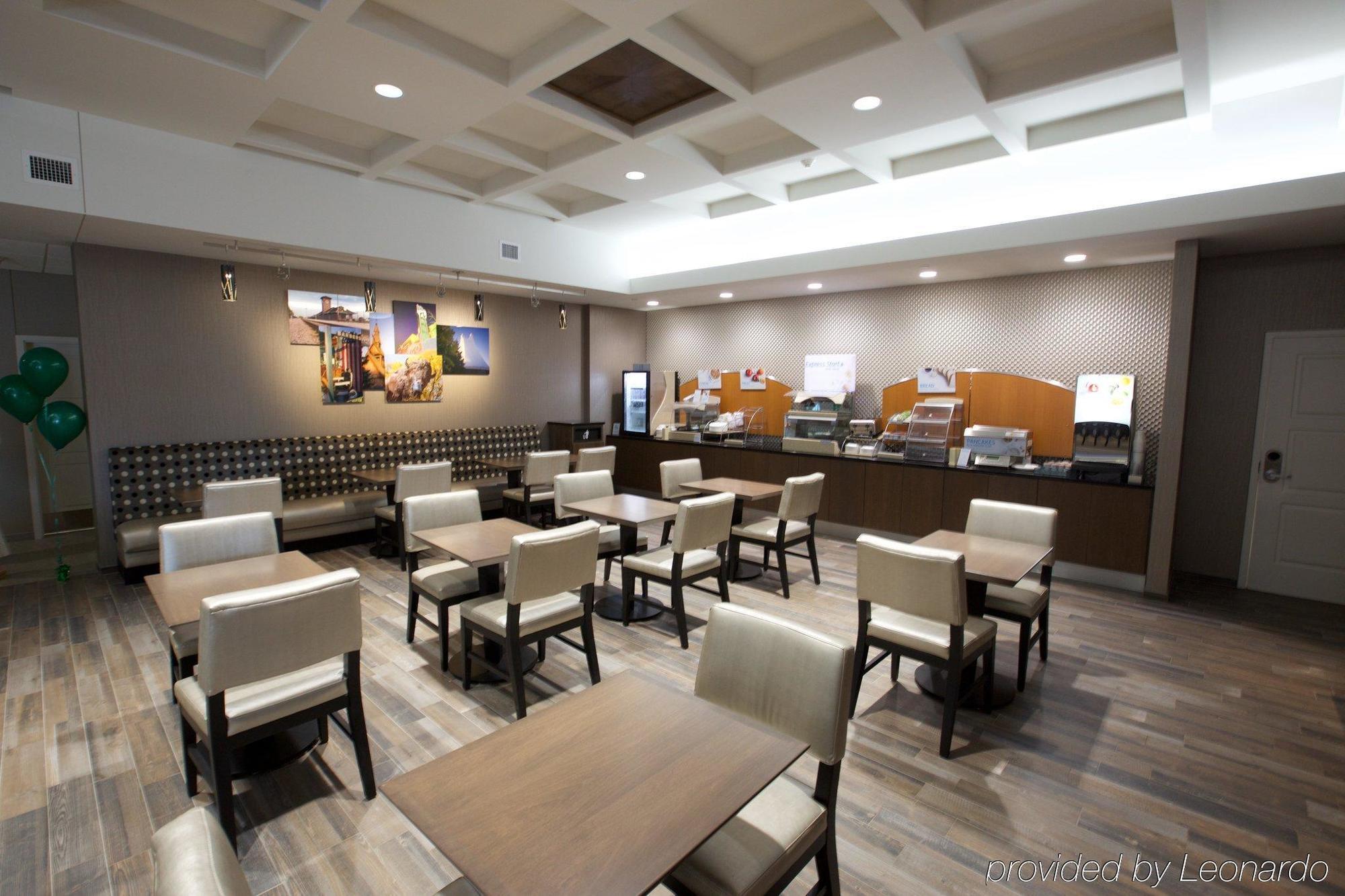 Holiday Inn Express Fargo Sw I94 Medical Center, An Ihg Hotel Buitenkant foto