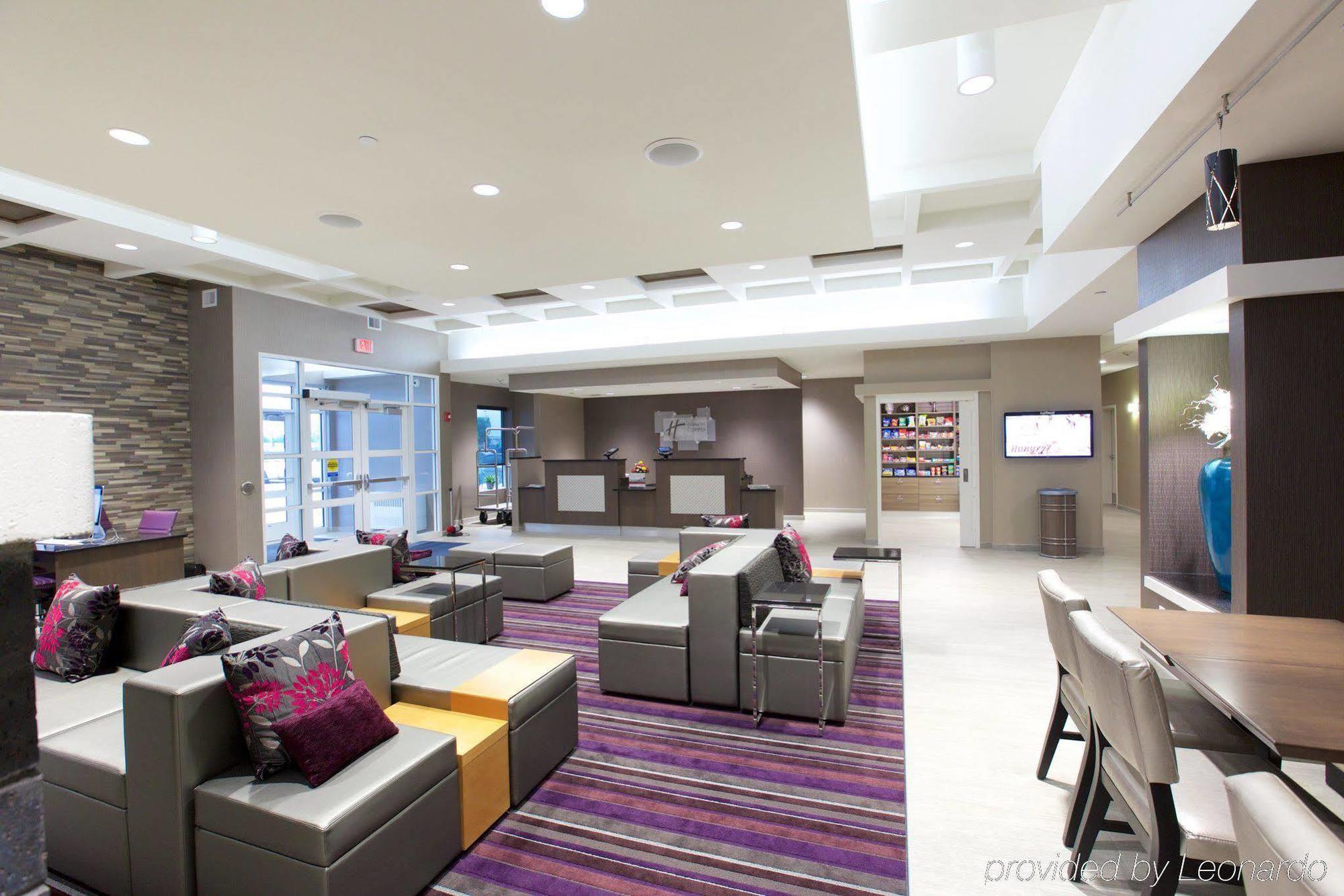 Holiday Inn Express Fargo Sw I94 Medical Center, An Ihg Hotel Buitenkant foto